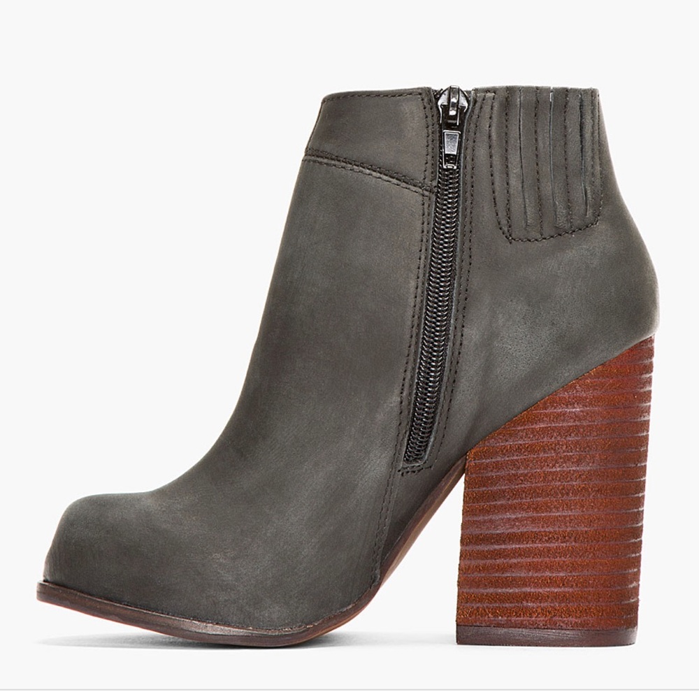 COPY - HANGER leather Bootie - JEFFREY CAMPBELL SIZE 9